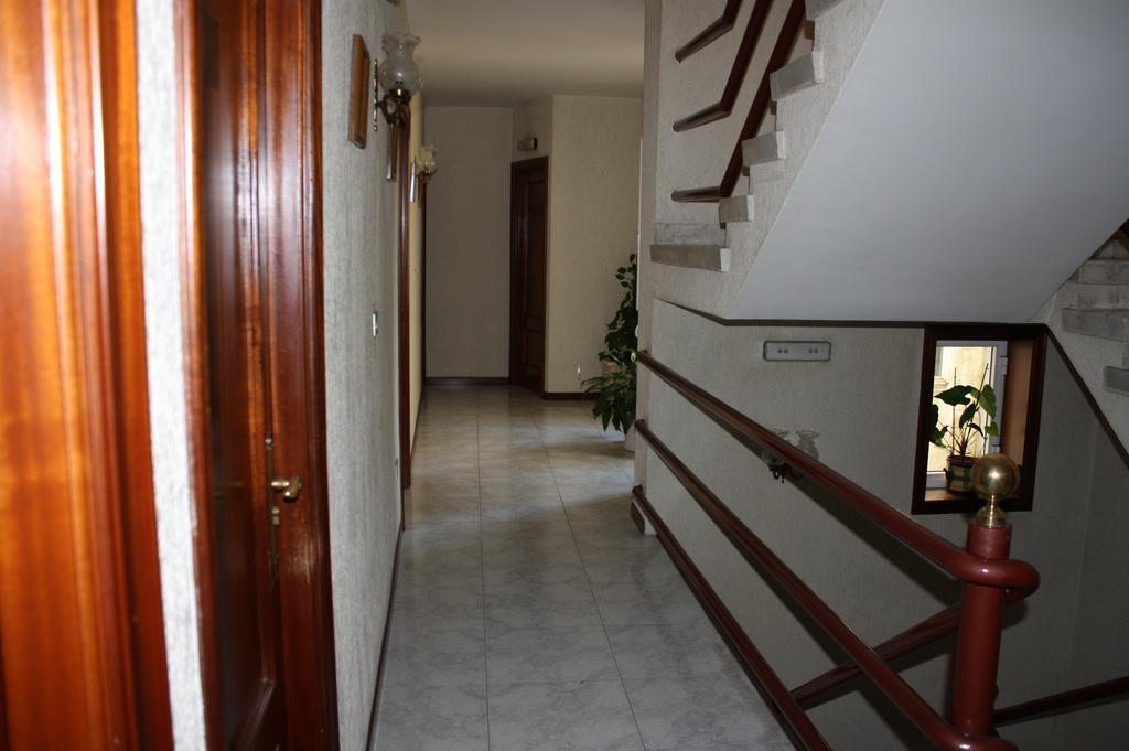 Hotel Cristaleiro Гондомар Екстериор снимка