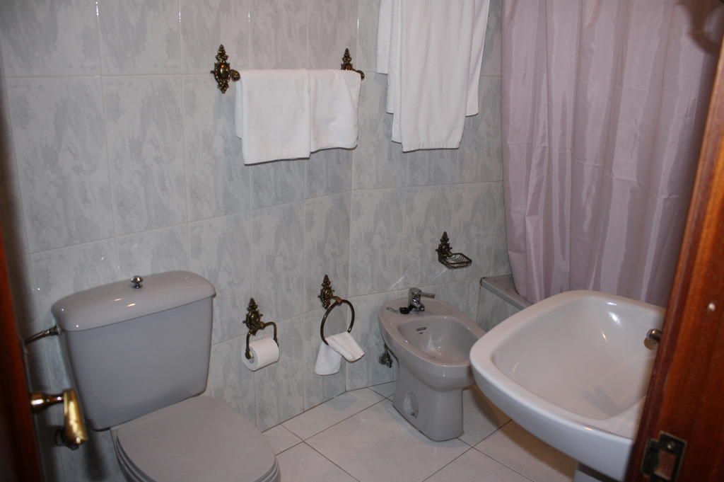 Hotel Cristaleiro Гондомар Стая снимка