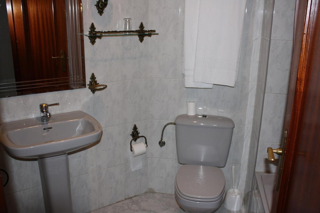 Hotel Cristaleiro Гондомар Екстериор снимка